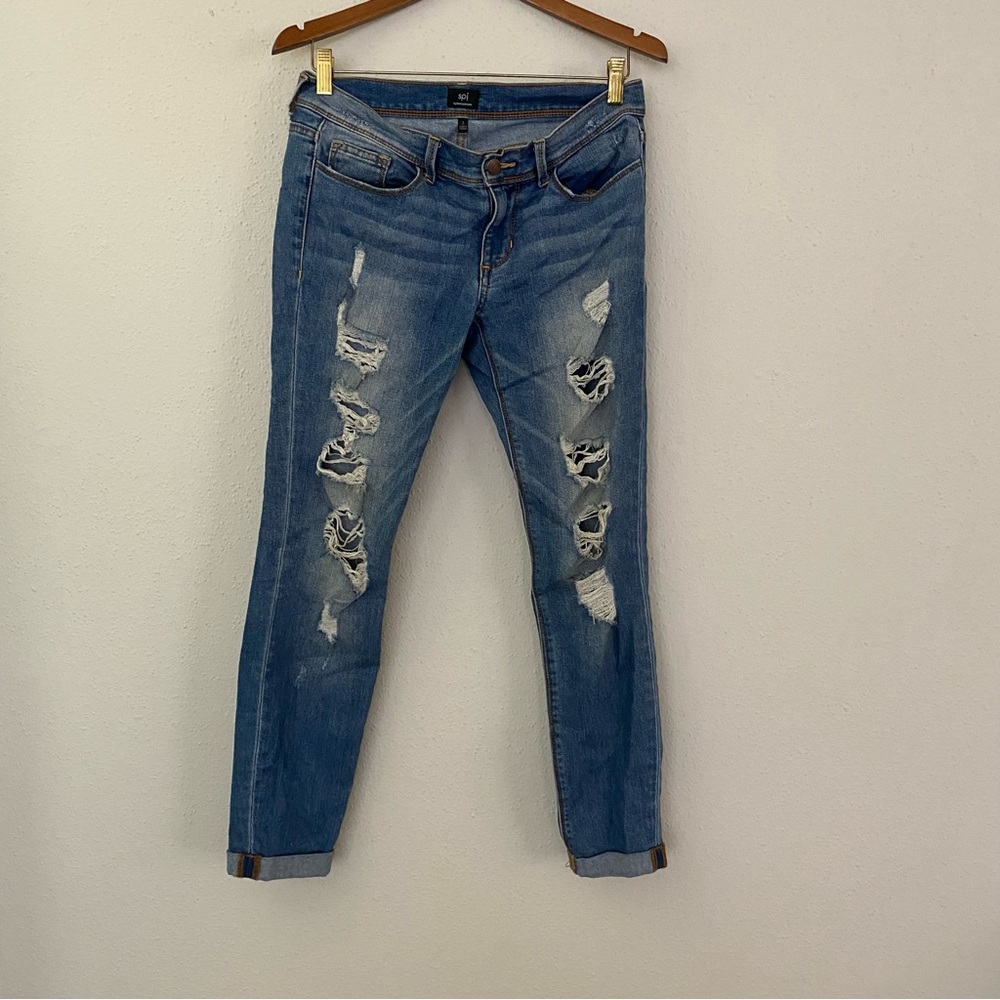 SPJ Distressed Jeans